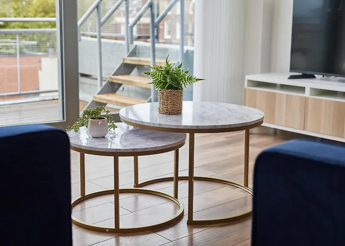 Host & Stay - The Knight Street Penthouses